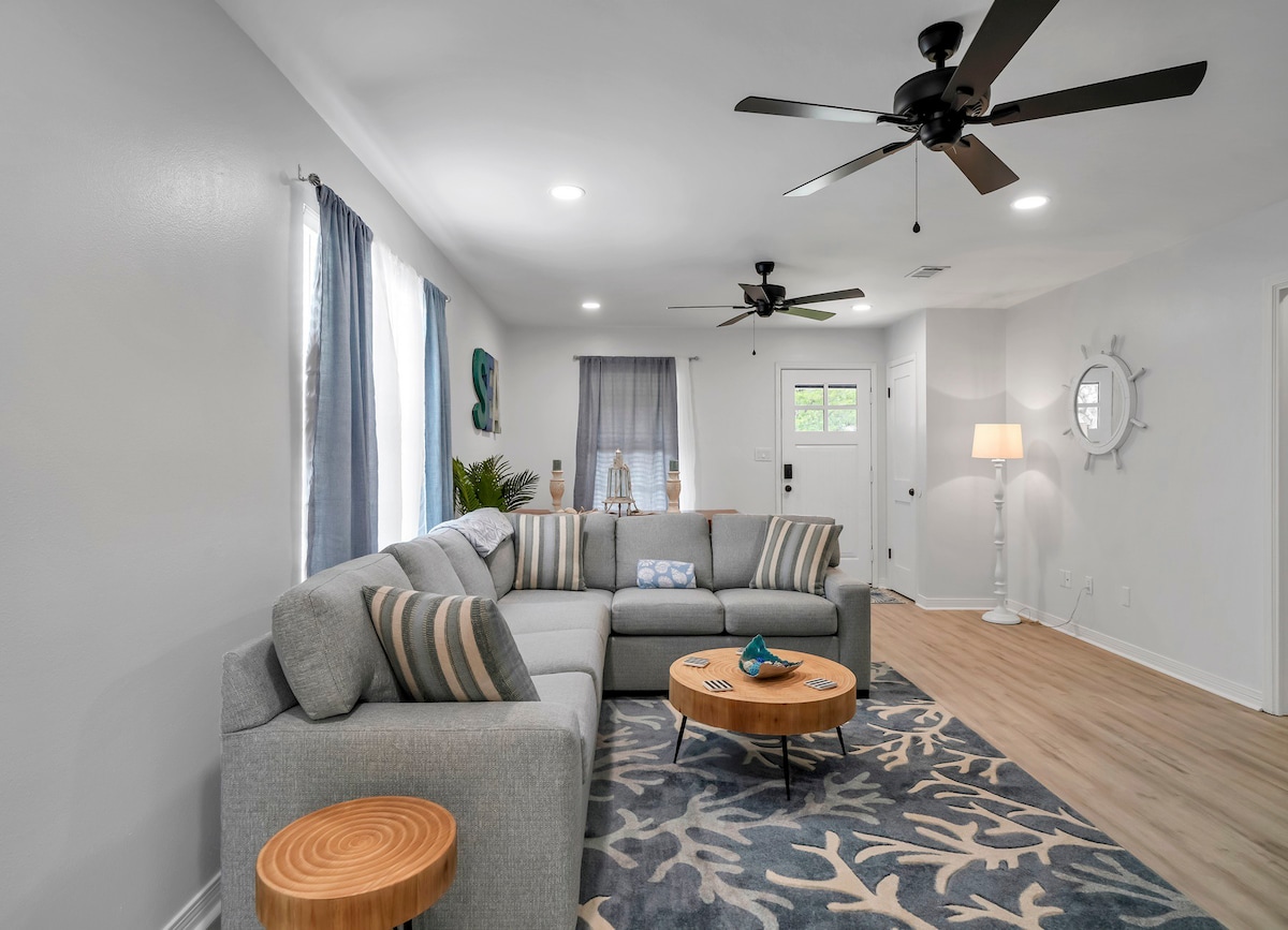 New 2BD/2BA APT in Gulf Breeze | Pet Friendly