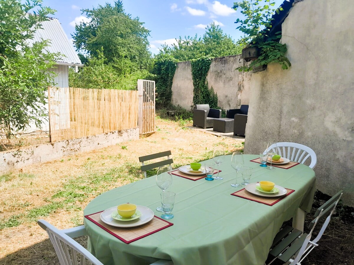 Maison cosy-2 chb- jardin- wifi- Reuilly centre