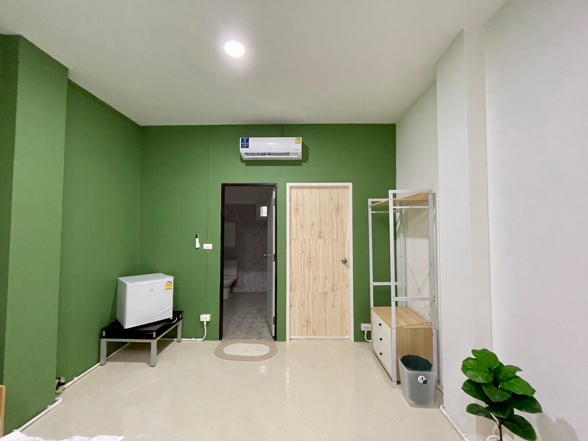 Tantawan room for rent