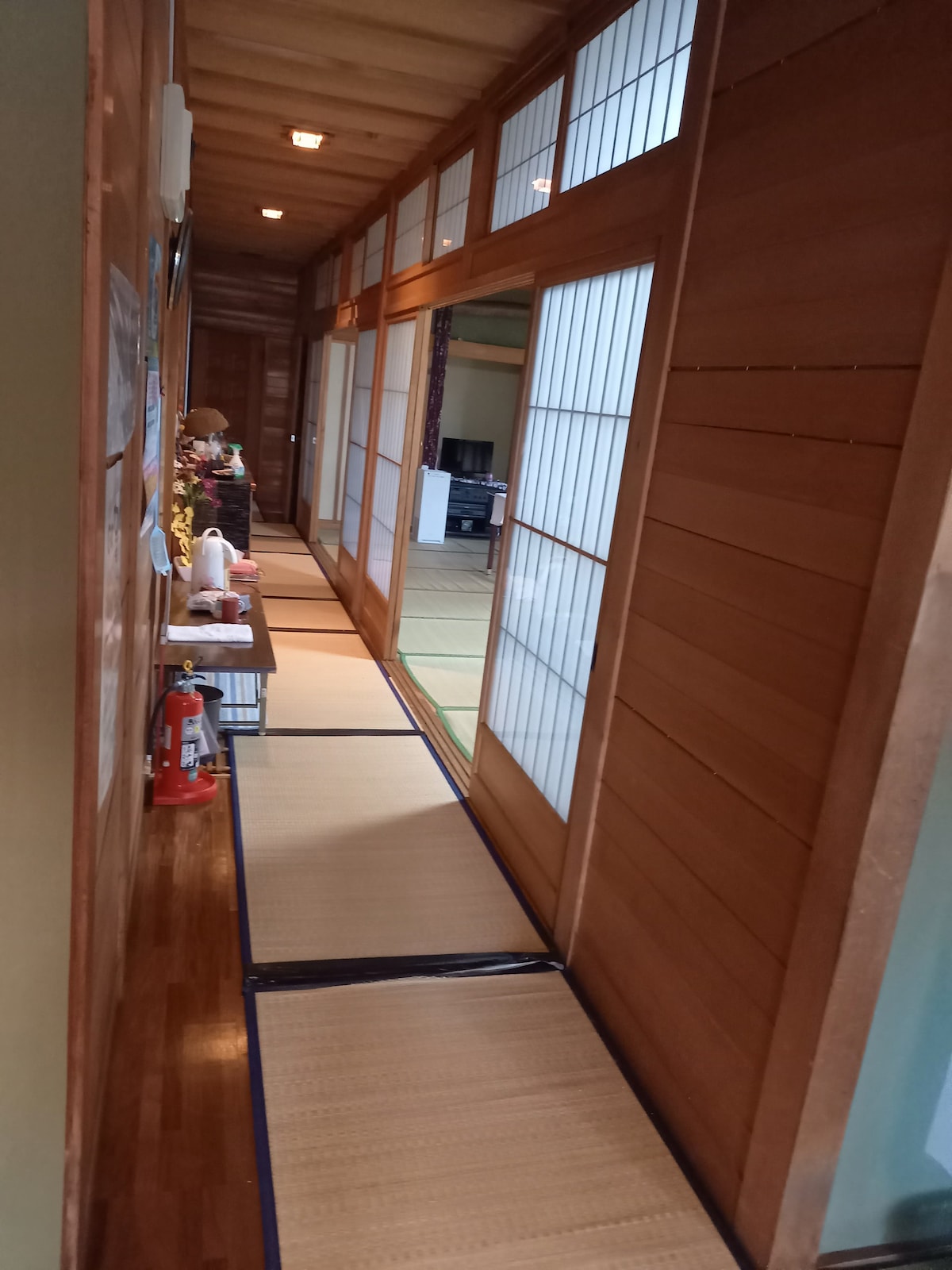农舍民宿Minsu Tenma/2人/每晚6000日元，不含餐食（小型房间使用、卫生间、卫生间、浴缸可共用）