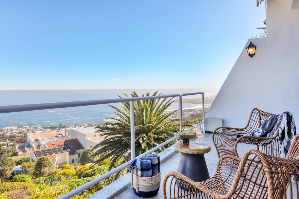 Bella Vista Camps Bay - Apt with Ocean Views