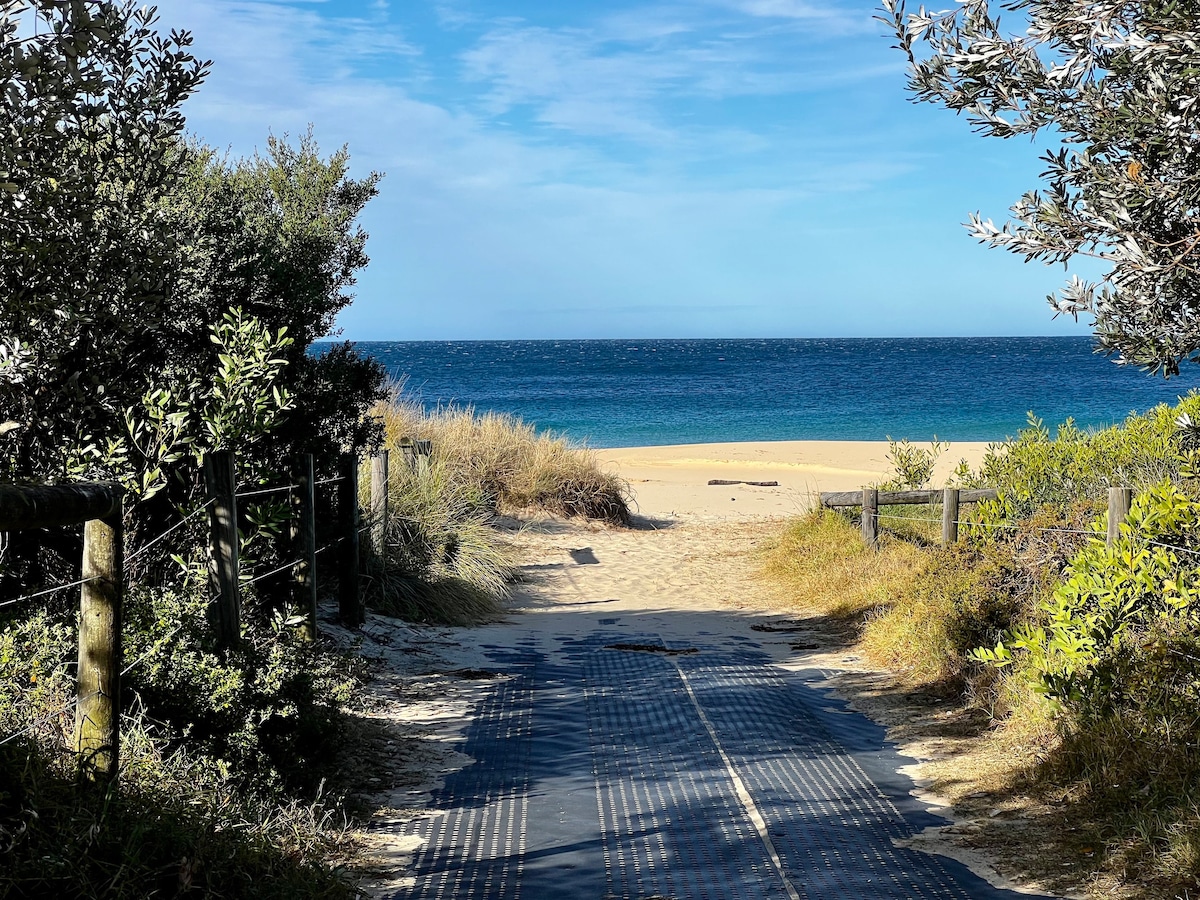 ‘Rosemorr’ By The Beach