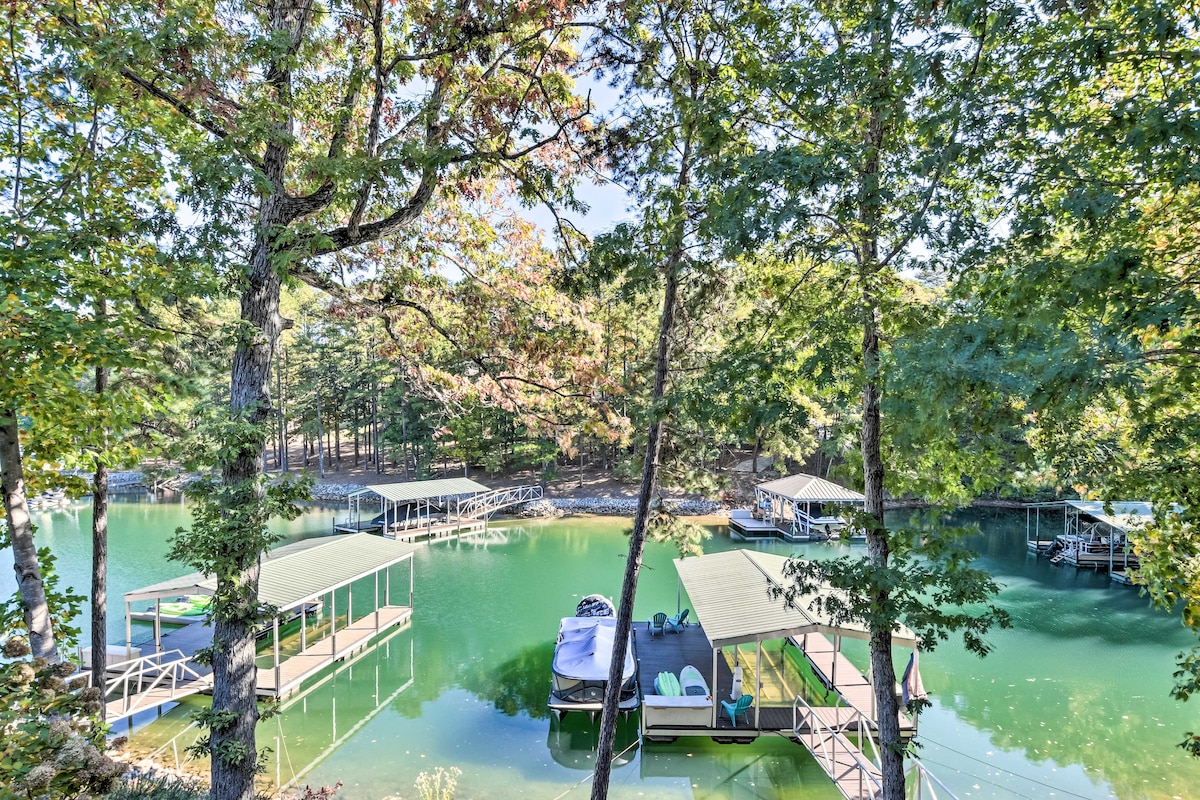 Keowee Splendor! Hot tub, dock, lake! 4br Retreat!