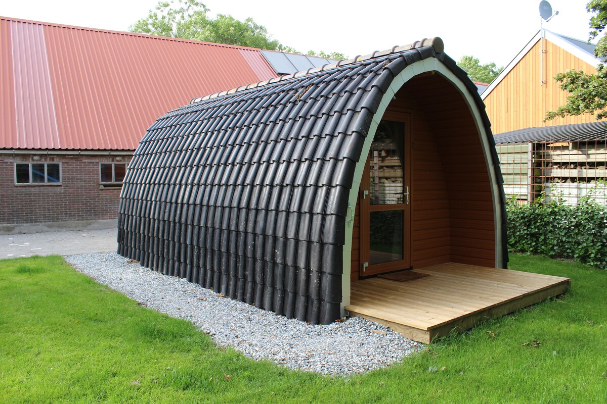 Welkom in onze knusse camping pod "Lyts Dekema 1"