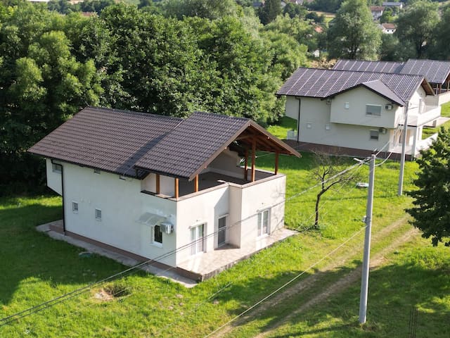 Hadžići的民宿