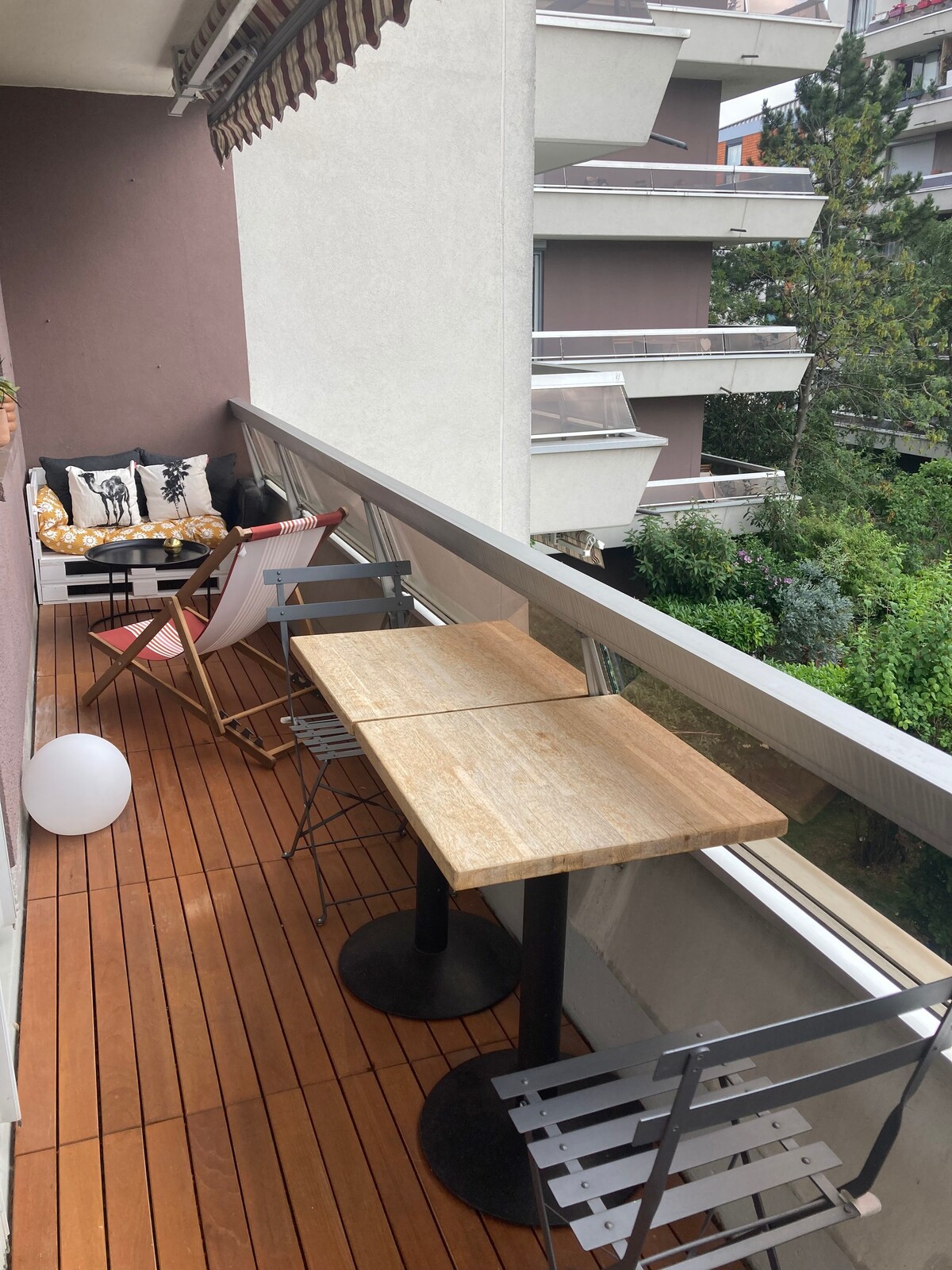 Bel appartement  avec vue sur les toits de Paris