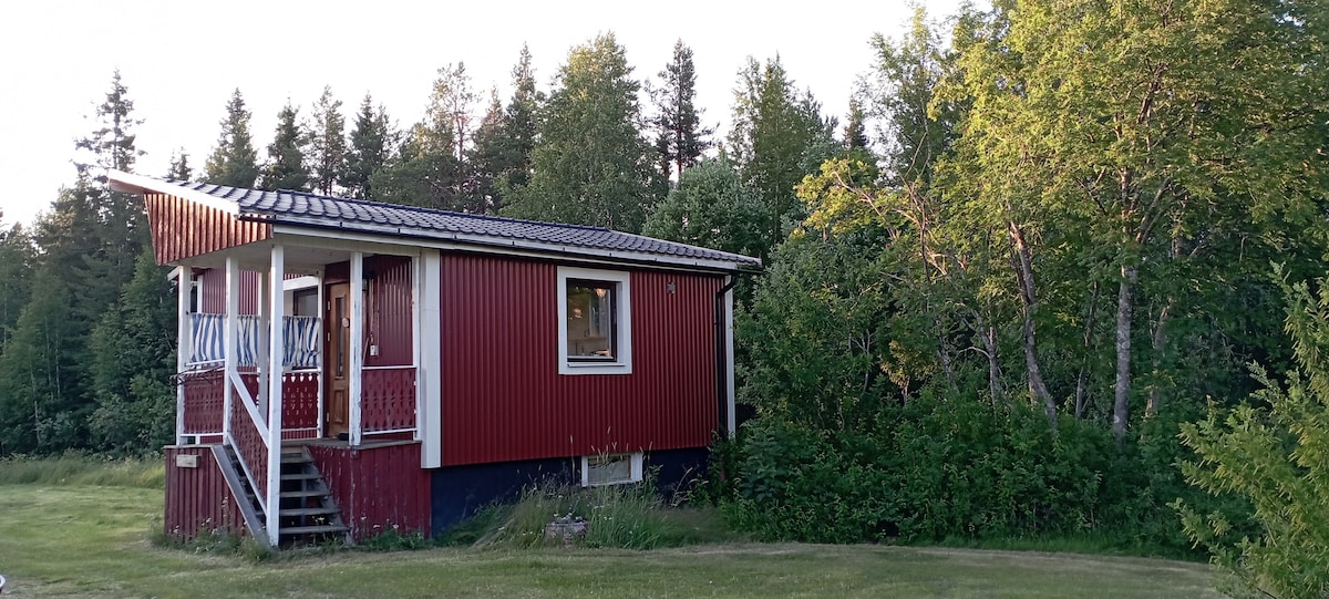 Cabin nearby a beautiful lake!