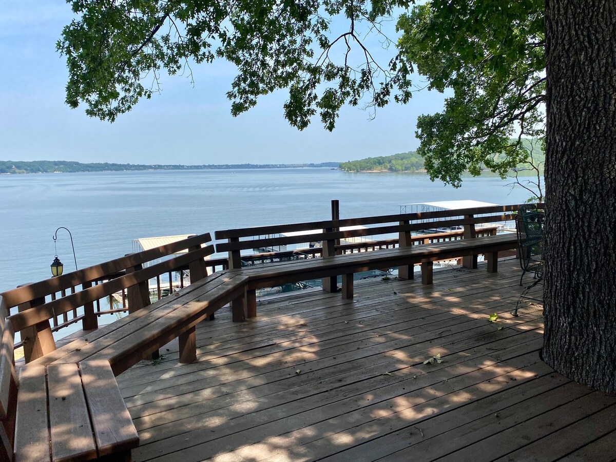 湖畔房屋，景色迷人！位于大湖（ Grand Lake ）