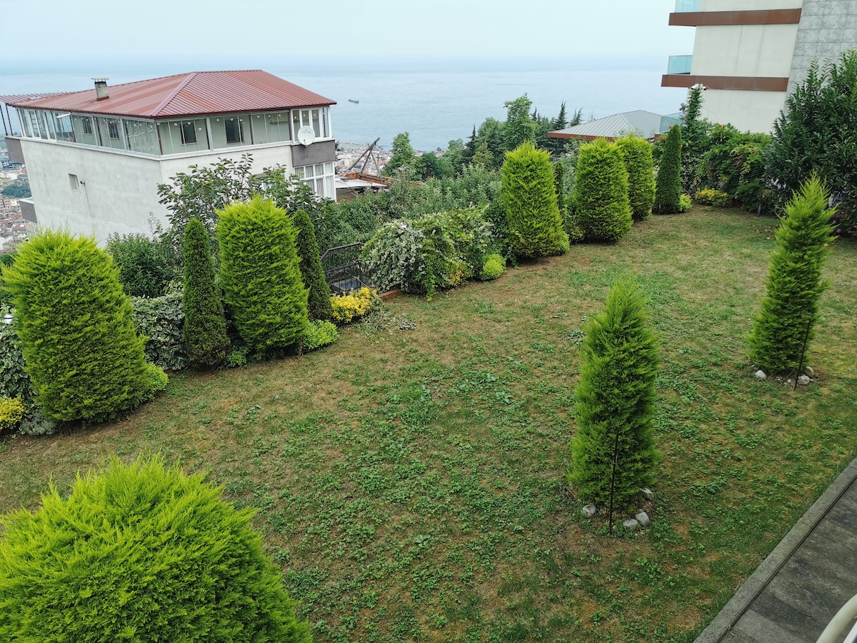 Triplex Villa. Central Location, Has Amazing View