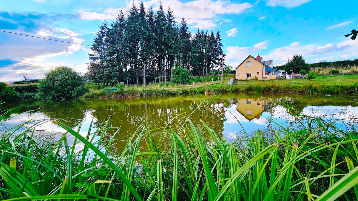 Gîte avec étang de pêche privé - étang des soays