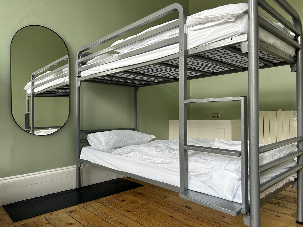 Cricketers Hostel Bed in Four Beds Mixed Dorm