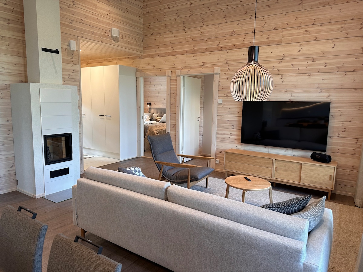 Brand new log cabin, sleeps 8, Ruka Ski Resort 4km