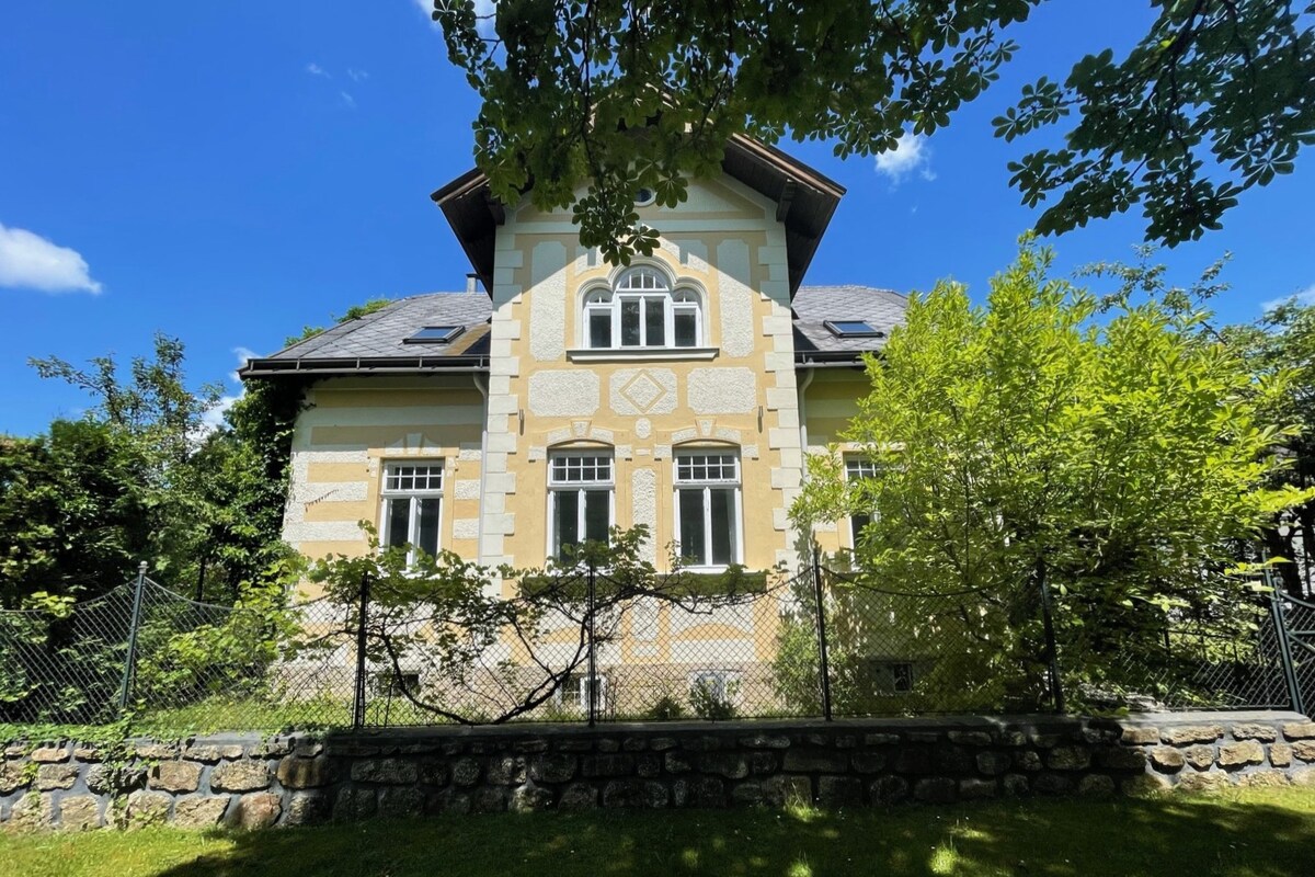 Idyllisches Landhaus mit Garten nahe Stadtplatz