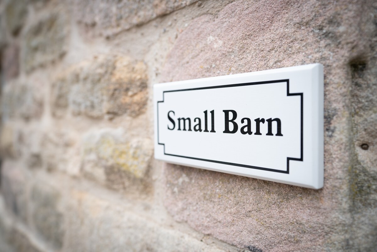 Hilltop Farm - Small Barn luxury accommodation