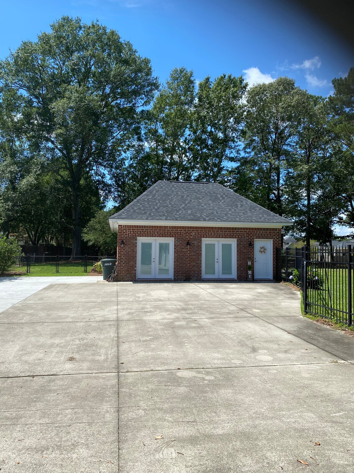 The Traveler's Cottage