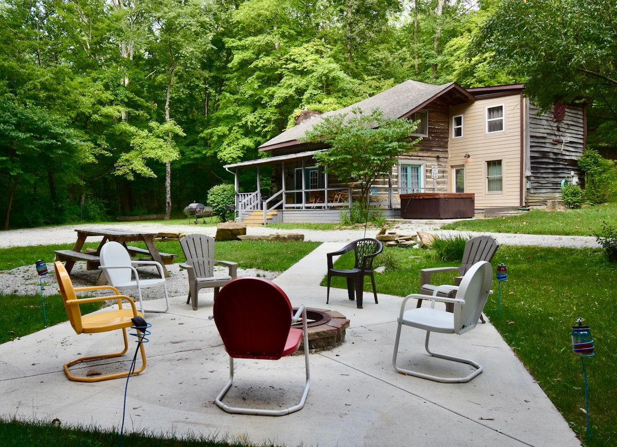 Creekside Cabin