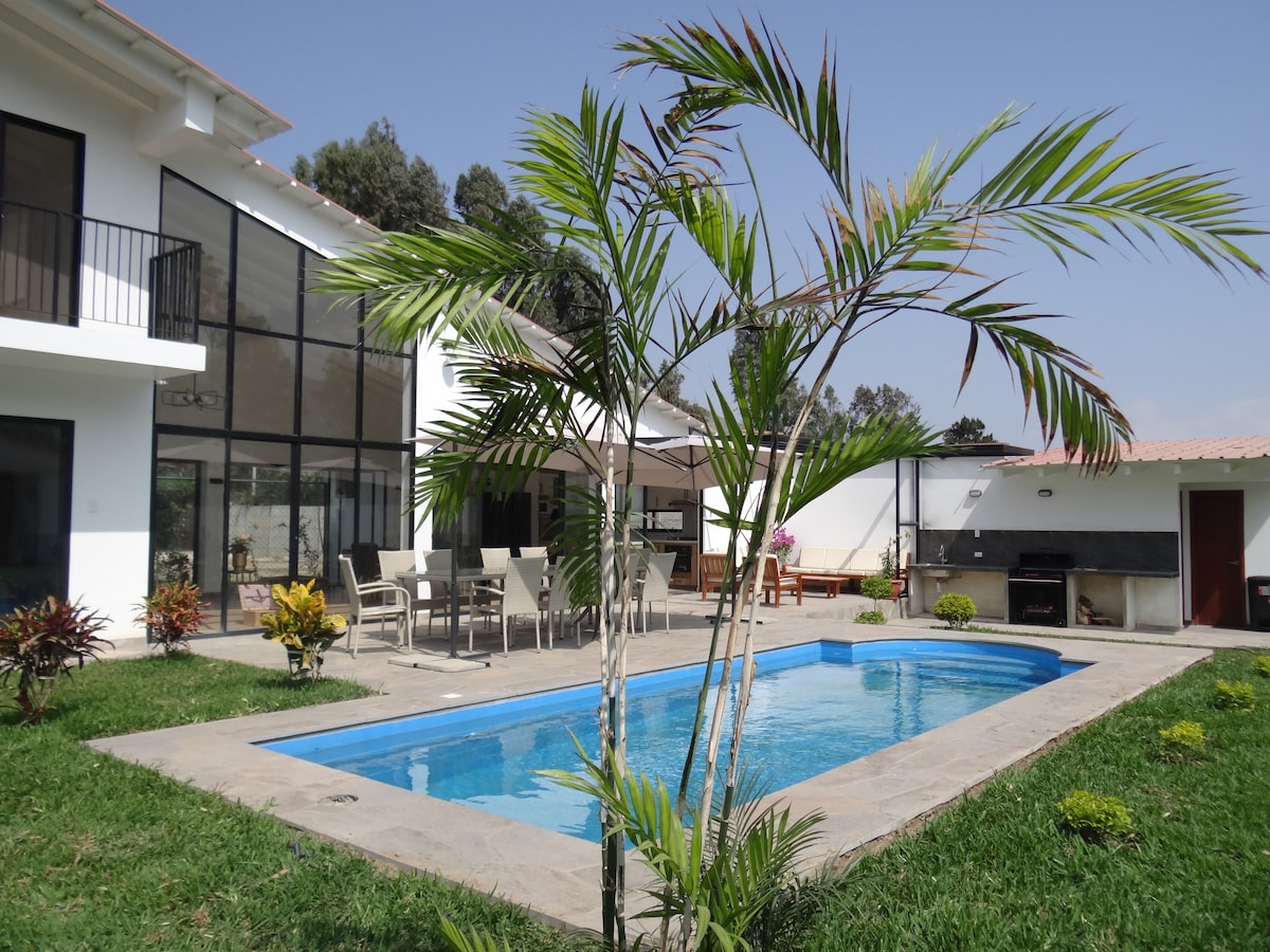 Country House Cieneguilla / Pachacamac