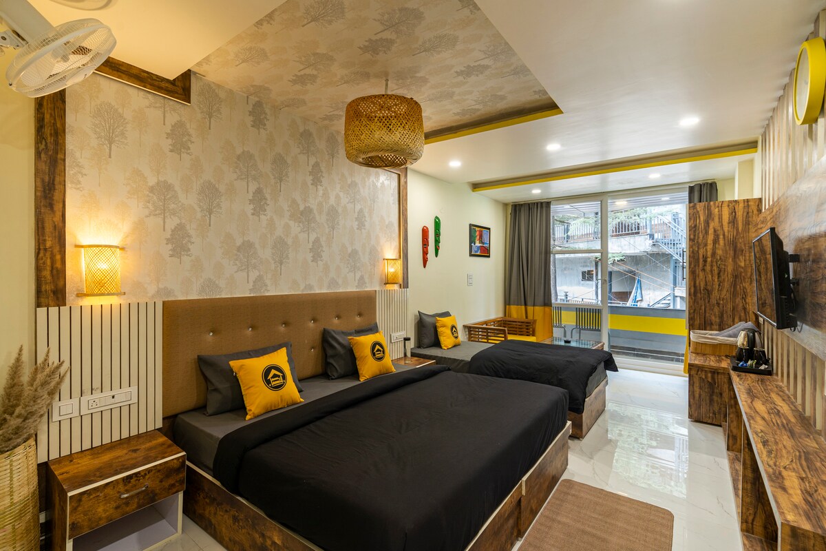 Superior BR W Balcony in Mcleodganj