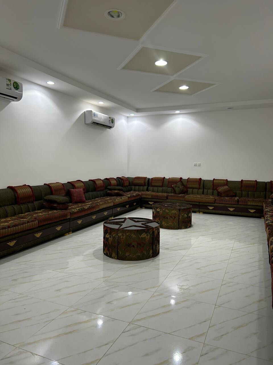 Abu Ahmed酒廊