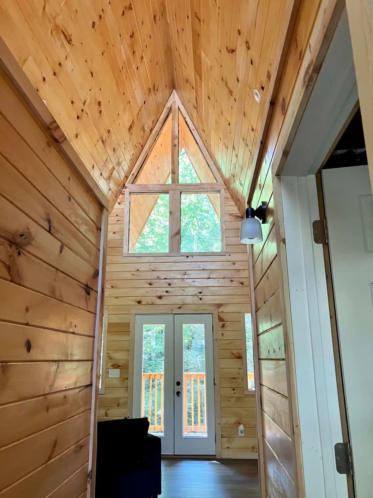 Overlook Oasis | RRG | A-frame Cabin, NEW Hot Tub