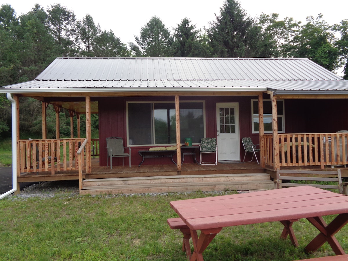 Hemlock Hill Cabin