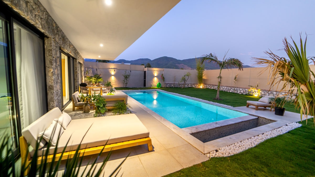 Viohouses 4- Luxury Private Korunaklı Özel Havuzlu