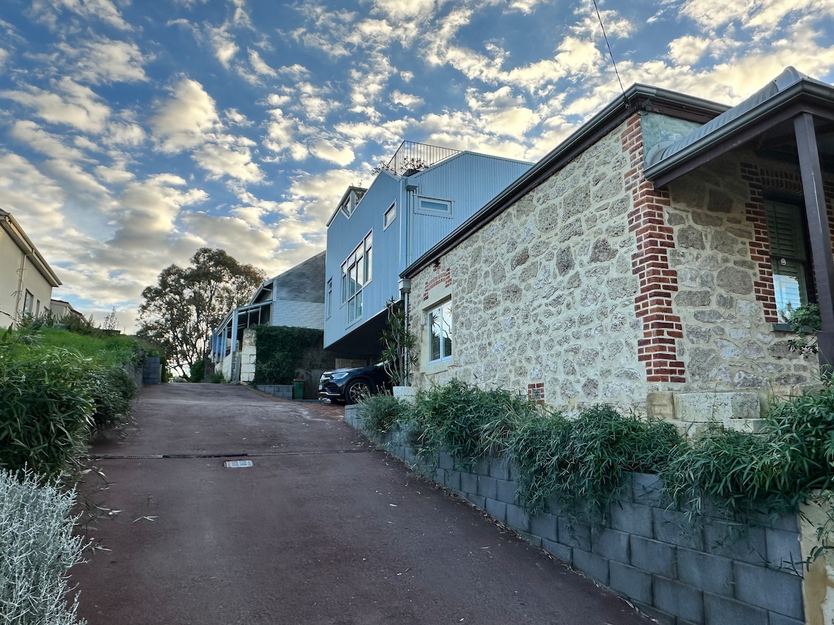 Freo's Funky Skyline Studio