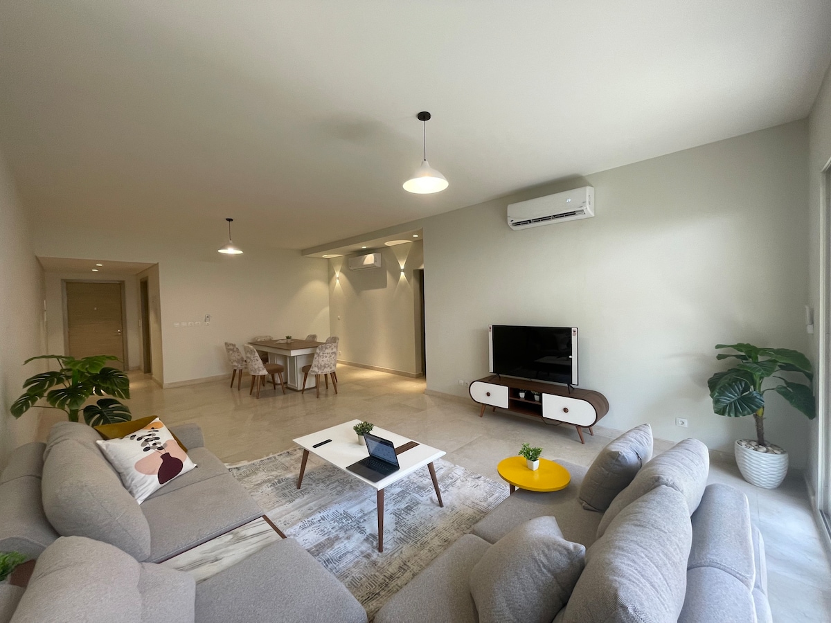 Access-lux smart home with garden and shared pool