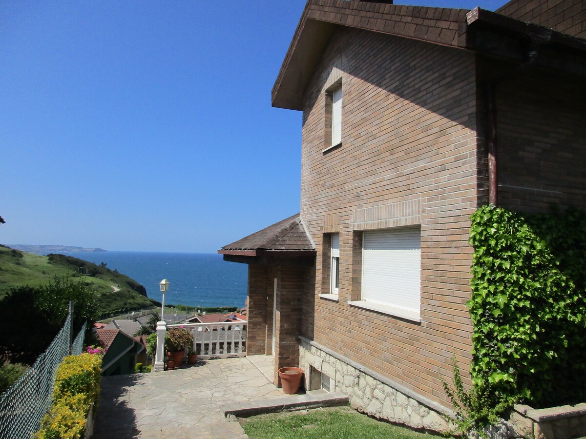 MyHouseSpain -Xivares, chalet con vistas al mar