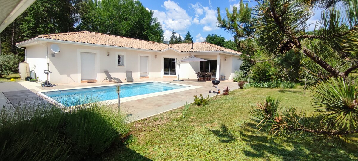 Maison à l'orée de la forêt