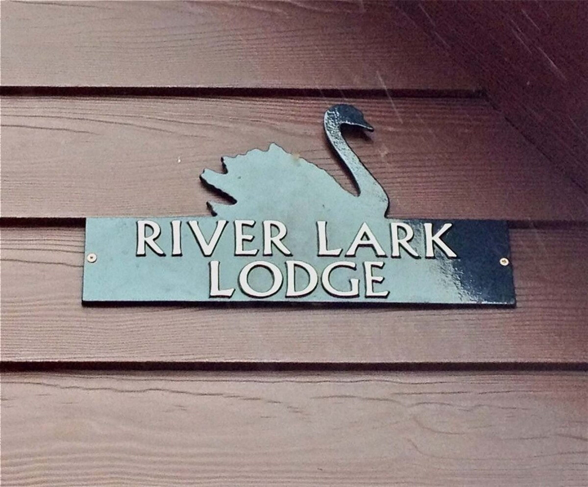 River Lark Lodge Isleham Marina