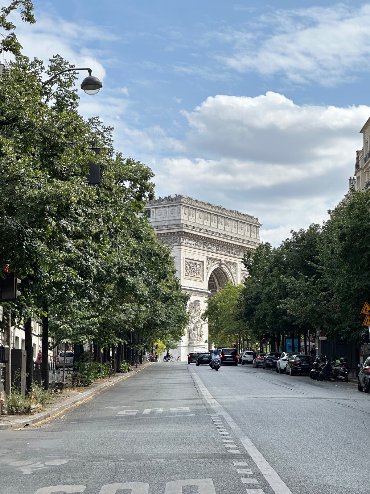 Champs-Élysées, Arc de triomphe 2分钟