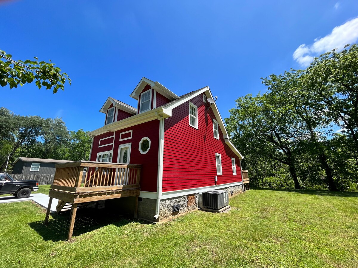 Redbird Lake House