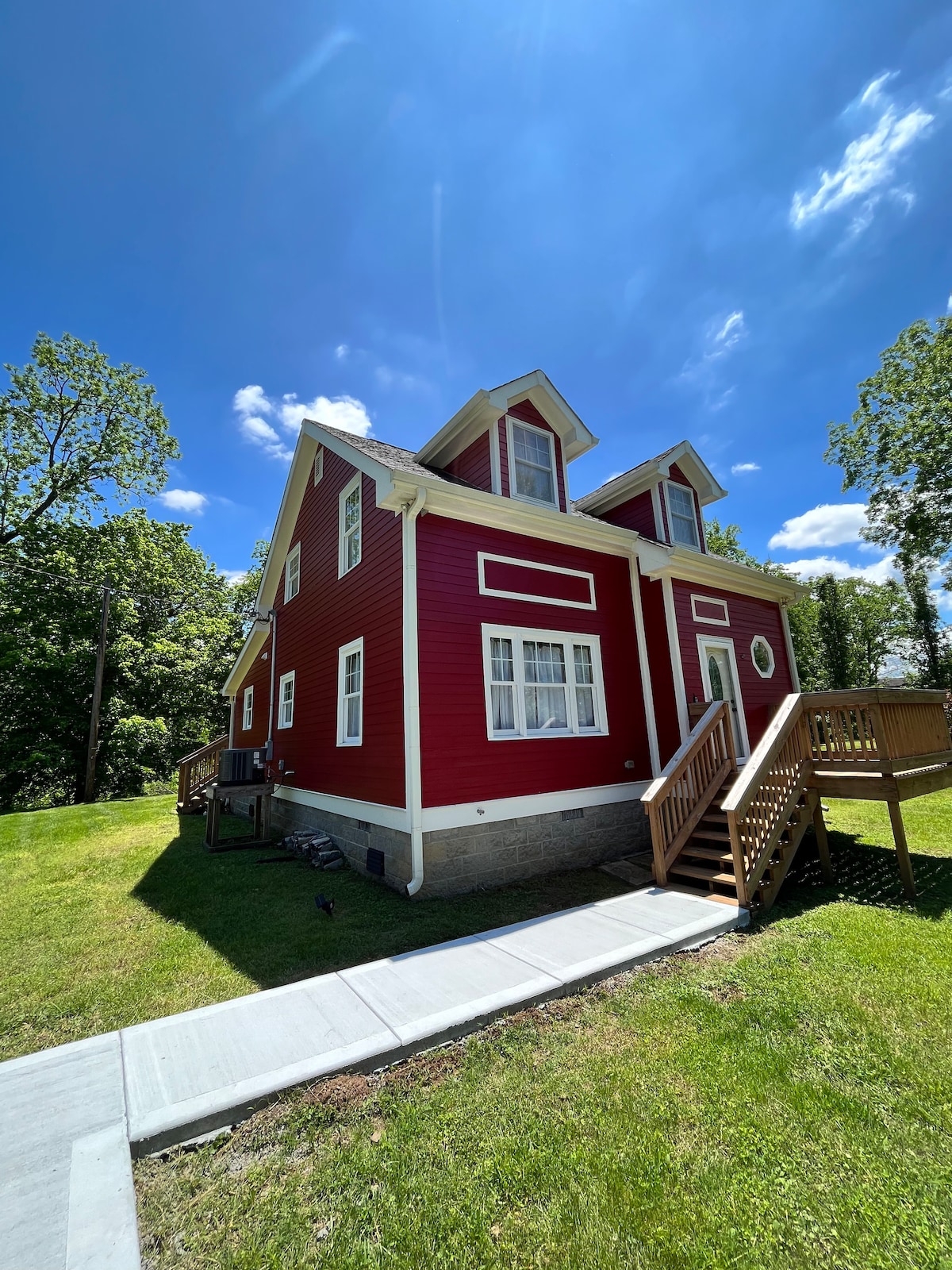 Redbird Lake House