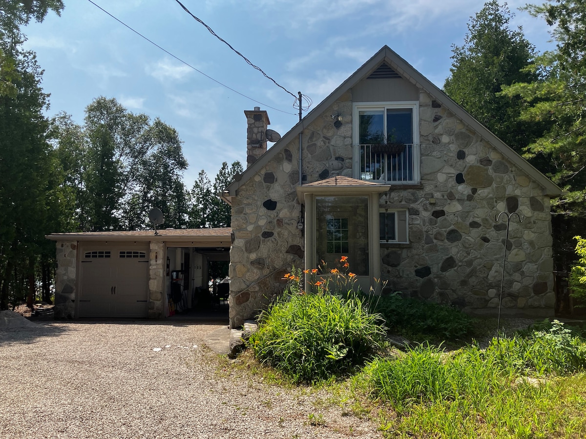 Lake Huron Waterfront Cottage