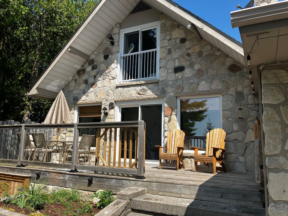 Lake Huron Waterfront Cottage