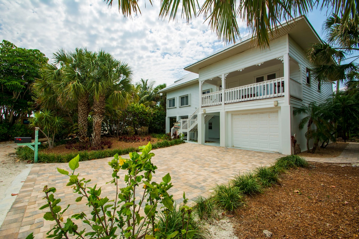 Beautiful Beach House & Exclusive Beach Access