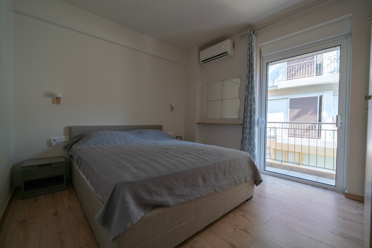 Modern flat in Dafni, up to 5 prs-4 min from metro