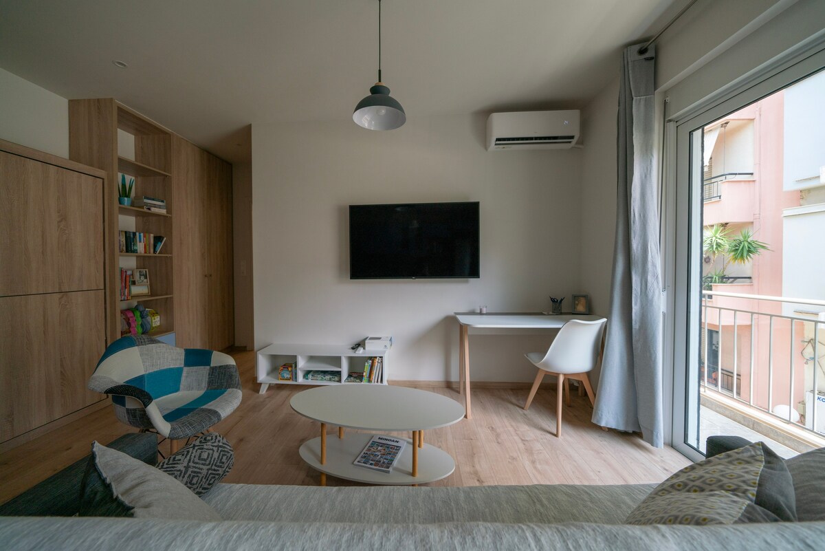 Modern flat in Dafni, up to 5 prs-4 min from metro