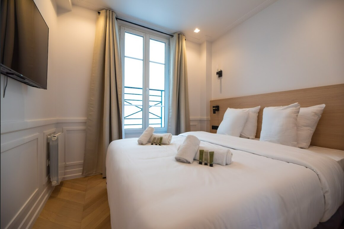 Nice one bedroom flat near Bastille 2/4P