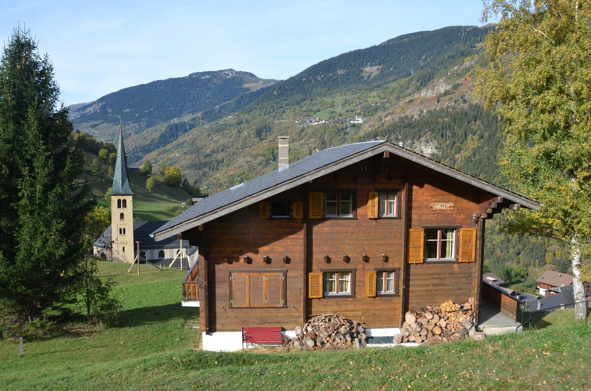 Benedenhuis in Chalet Mallum