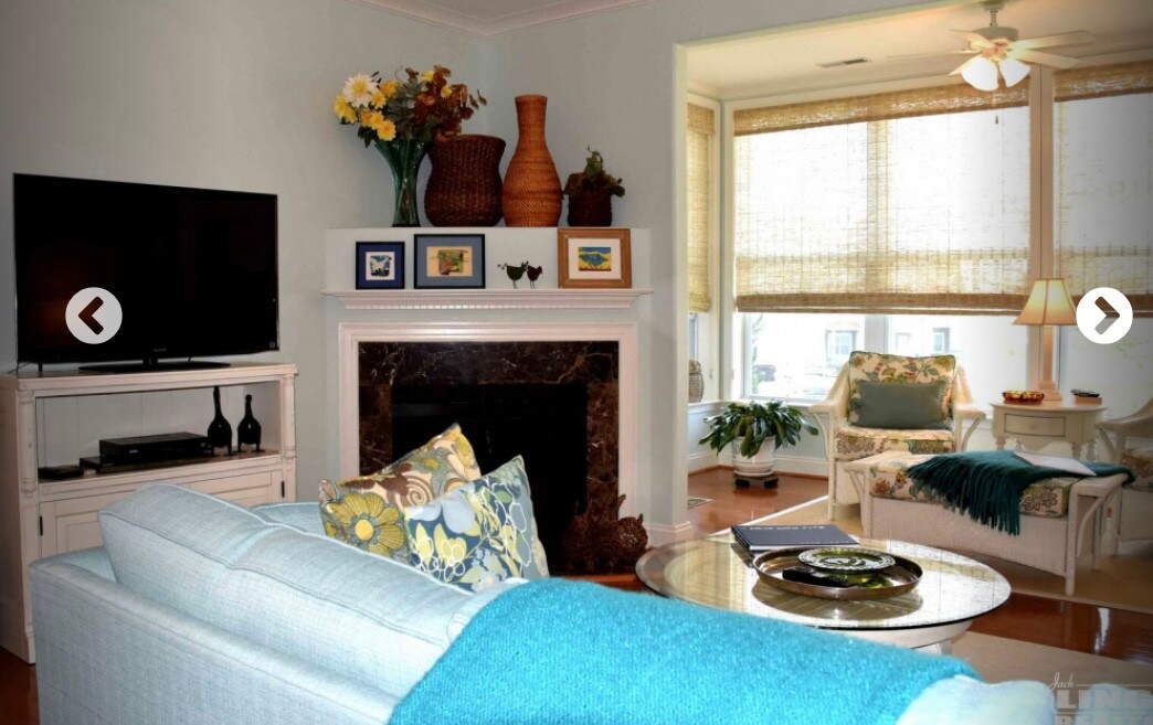 Cozy, 3 BR, Lewes condo w/ Pool