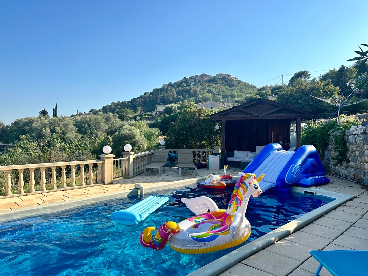 Maison calme arrière pays niçois  proche Nice