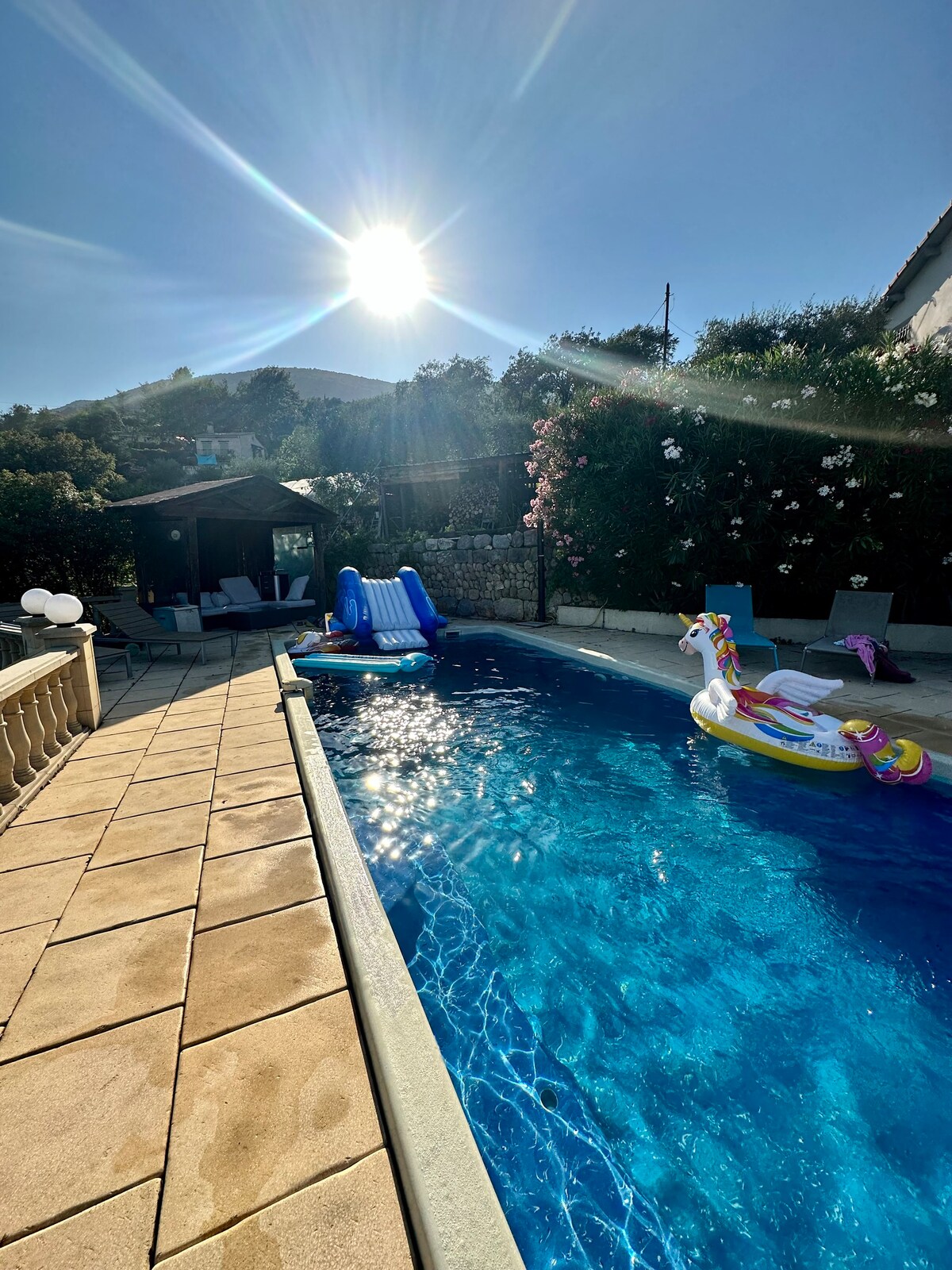 Maison calme arrière pays niçois  proche Nice