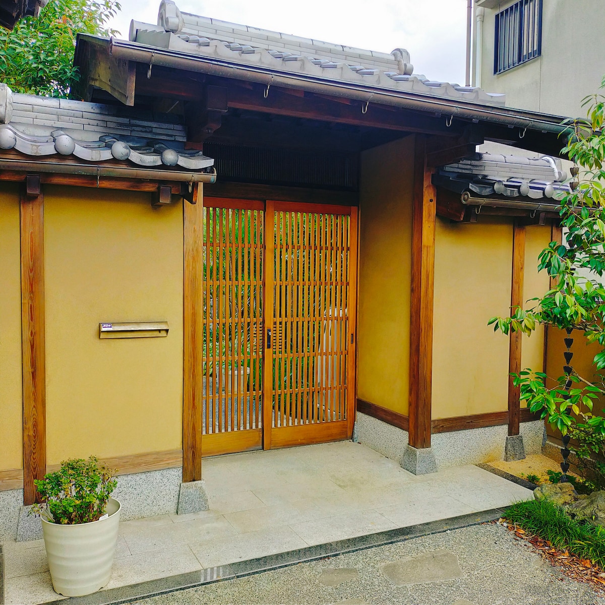 Japanese Style House、FreeParking、茨木市駅まで無料送迎