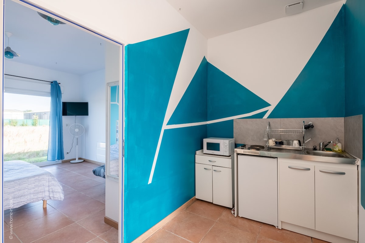 l'Azzurra - Studio -parking -wifi -kitchenette