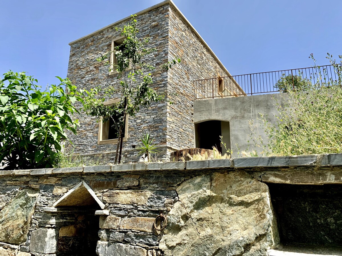 Jolie maison avec piscine près d'un village