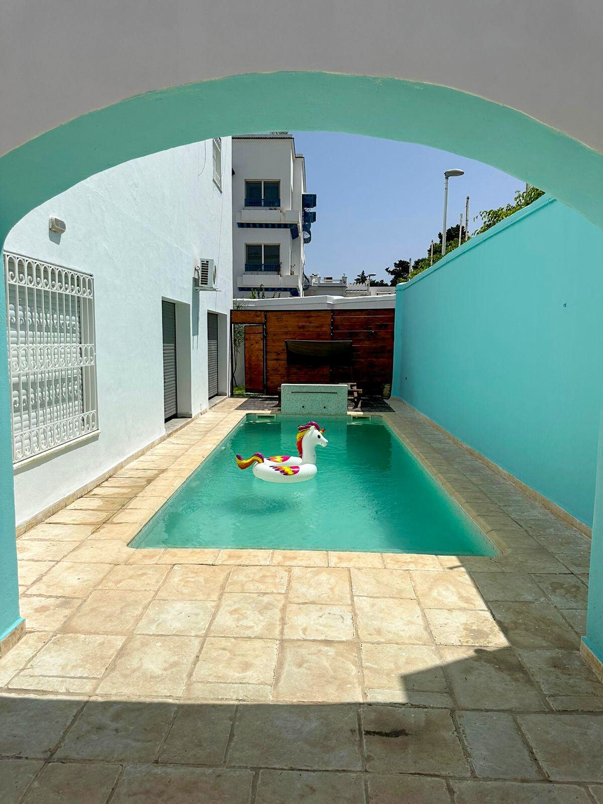 Paisible villa-jardin piscine