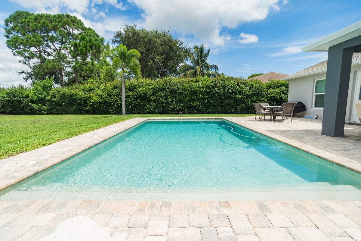 Life By The Sea -Outdoor pool, arcade, pool table