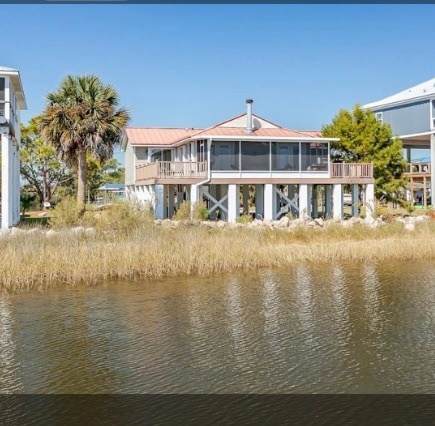 Fisherman’s Oceanfront Dream Home w/Dock & Kayak